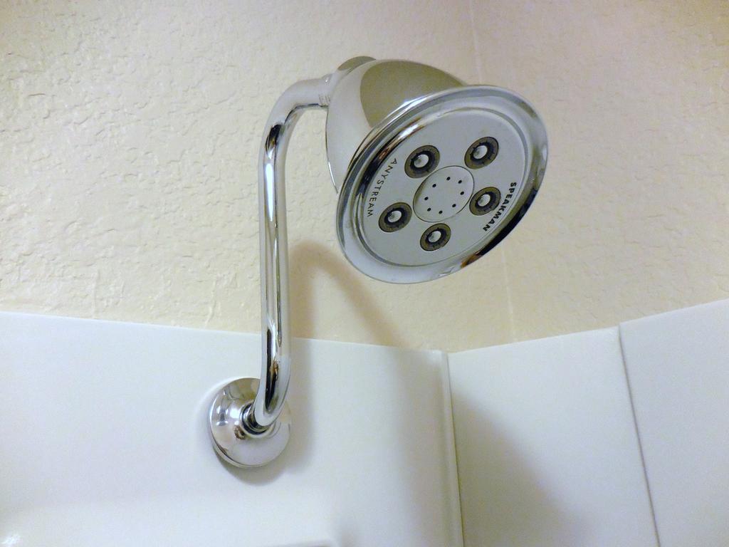 Silverstone Inn & Suites Spokane Valley Exteriör bild